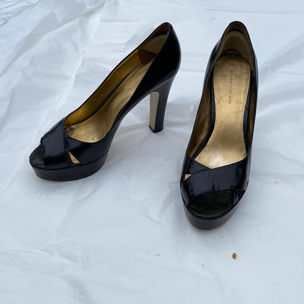 Marc Fisher black heels